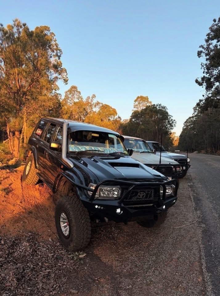 Toyota LandCruiser 80 Series Sunvisor – Gloss Black - Image 4