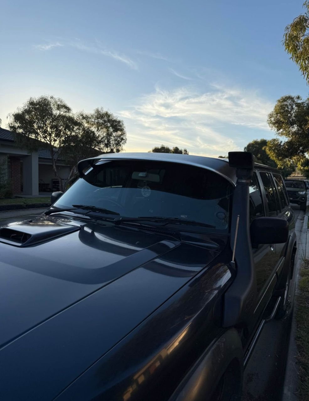 Nissan Patrol GU Y61 (Series 1–4) Sunvisor – Gloss Black - Image 4